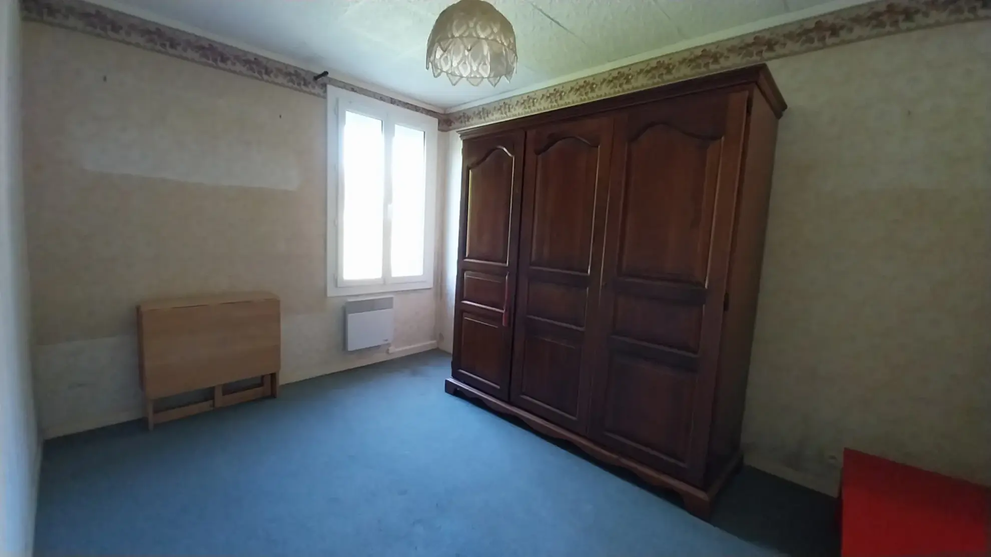Maison de plain-pied avec 4 chambres, garage et jardin à Ribérac 