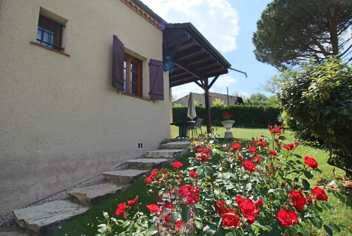 Belle maison d'architecte avec vue imprenable sur Puy l'évêque 