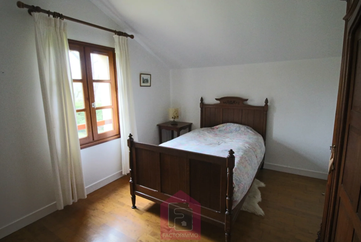 Belle maison d'architecte avec vue imprenable sur Puy l'évêque 