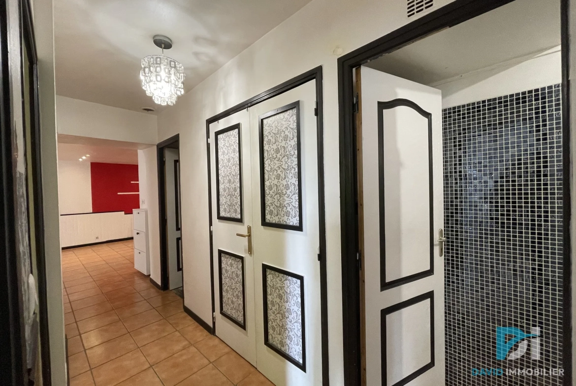 Appartement T3 rénové de 65 m² en rez-de-chaussée à Florensac 