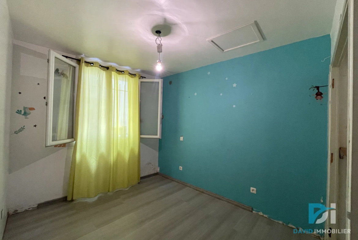 Appartement T3 rénové de 65 m² en rez-de-chaussée à Florensac 