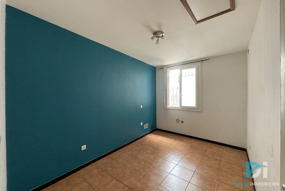 Appartement T3 rénové de 65 m² en rez-de-chaussée à Florensac 