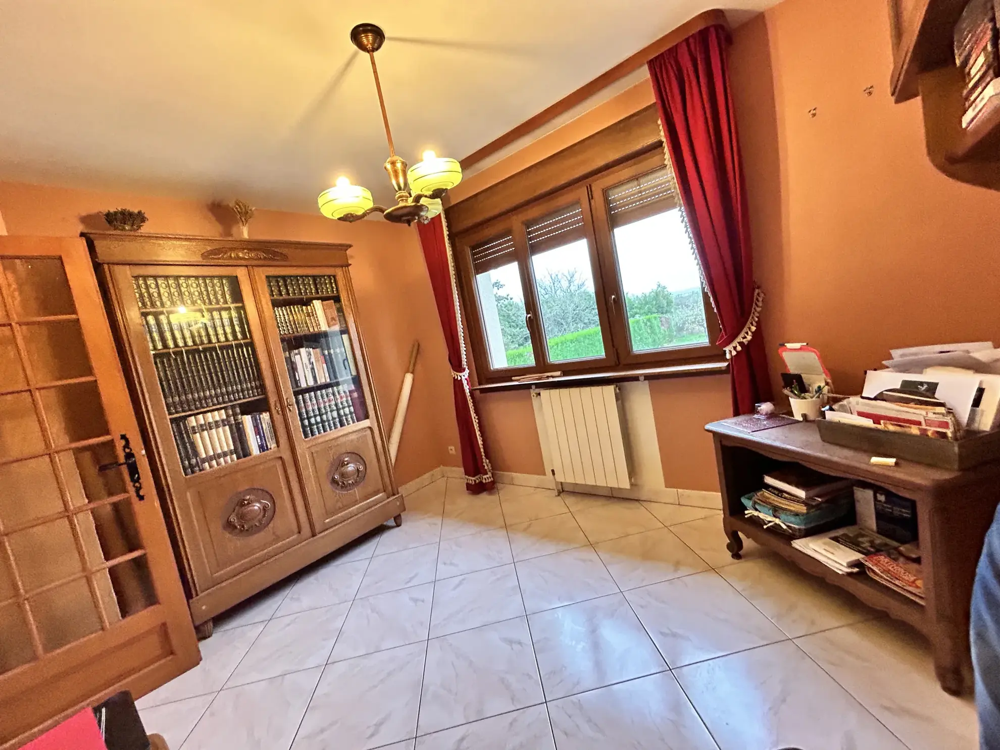 Maison lumineuse à vendre à Augny avec grand terrain et garage, proximité Metz 