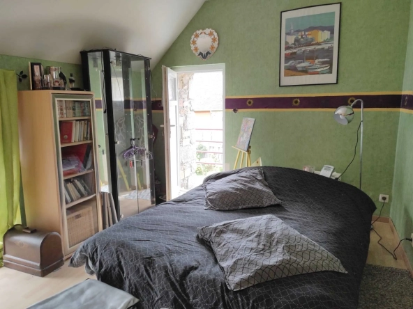 Maison familiale de 135 m² avec grange à Heloup, Normandie 