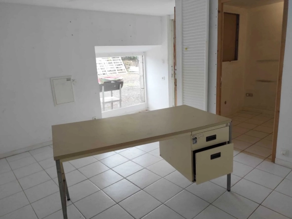Maison familiale de 135 m² avec grange à Heloup, Normandie 
