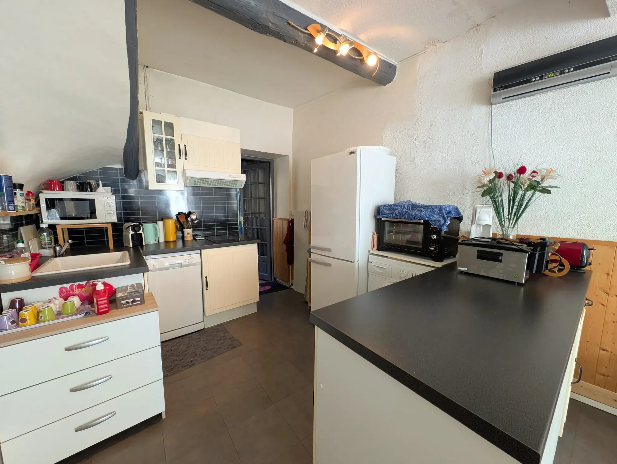 Charmante maison de village rénovée à Ornaisons, proche Narbonne 