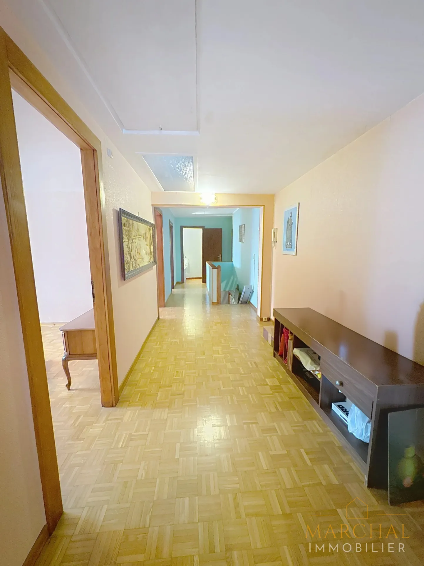Maison à rafraîchir à Rémilly avec grand potentiel et jardin 