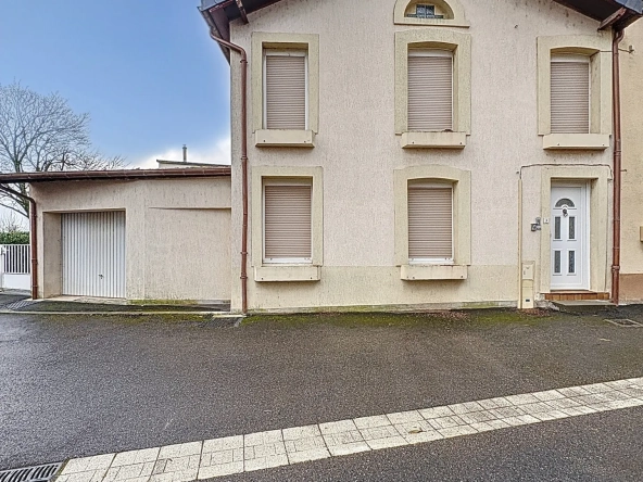 Maison à rafraîchir de 173 m² à Rémilly avec jardin et garage - Vente interactive