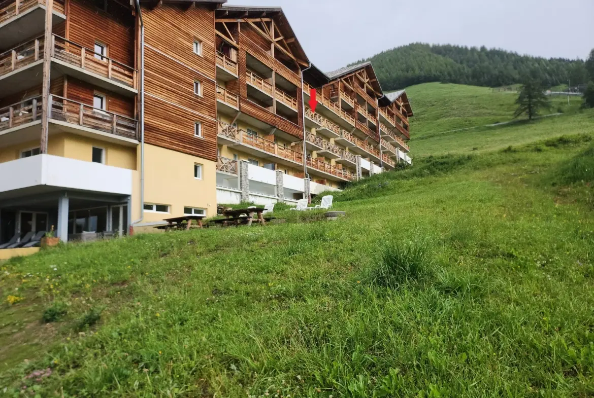 Appartement T2 de 34m² à La Foux d'Allos avec vue montagne et terrasse 