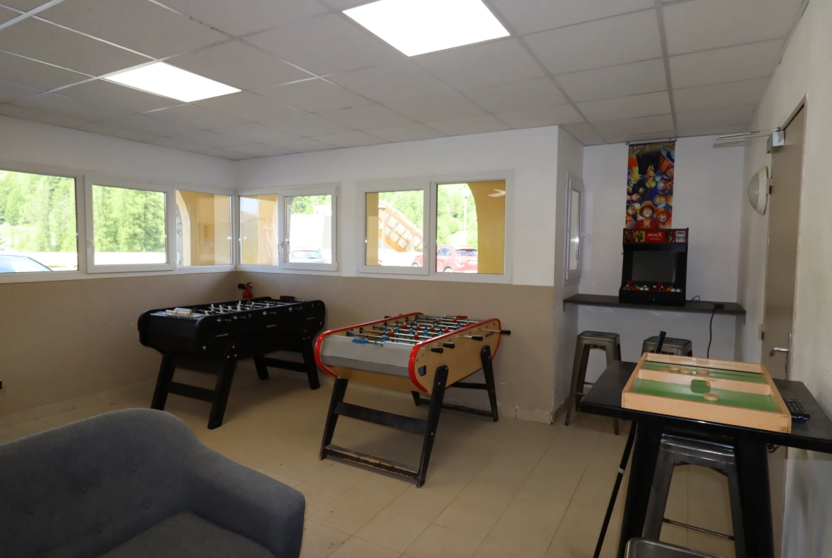 Appartement T2 de 34m² à La Foux d'Allos avec vue montagne et terrasse 