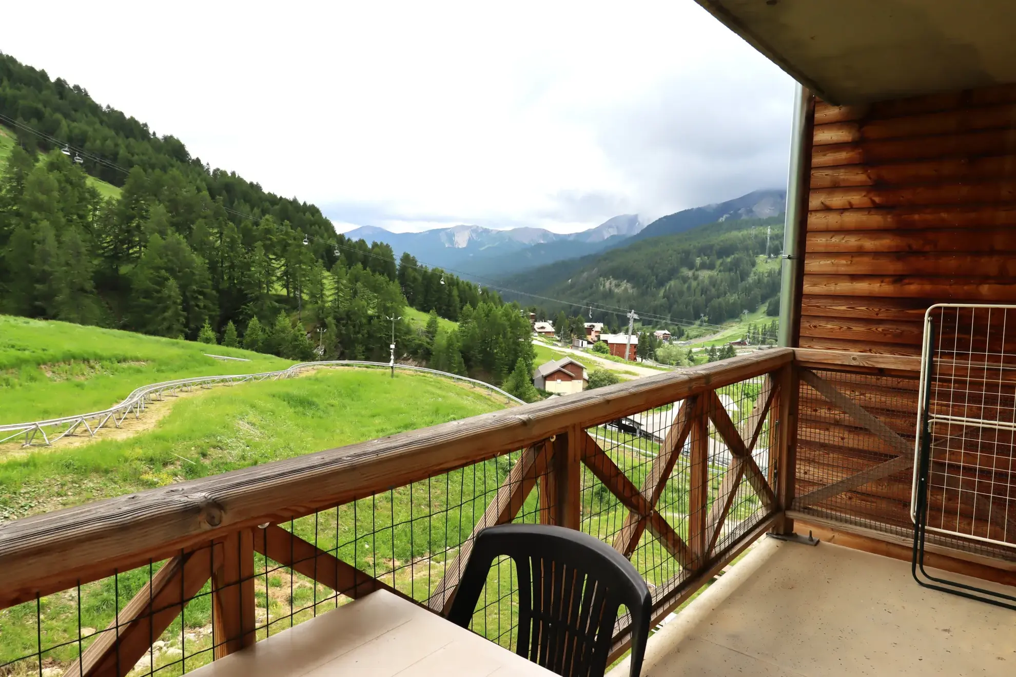 Appartement T2 de 34m² à La Foux d'Allos avec vue montagne et terrasse 