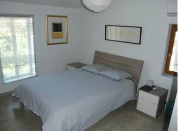 Maison T3 de 95 m² à Escales en vente aux enchères à 65 000 € 