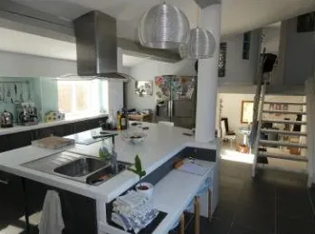 Maison T3 de 95 m² à Escales en vente aux enchères à 65 000 € 
