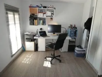 Maison T3 de 95 m² à Escales en vente aux enchères à 65 000 € 