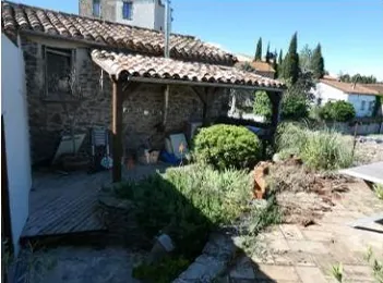 Maison T3 de 95 m² à Escales en vente aux enchères à 65 000 € 