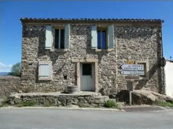 Maison T3 de 95 m² à Escales en vente aux enchères à 65 000 €