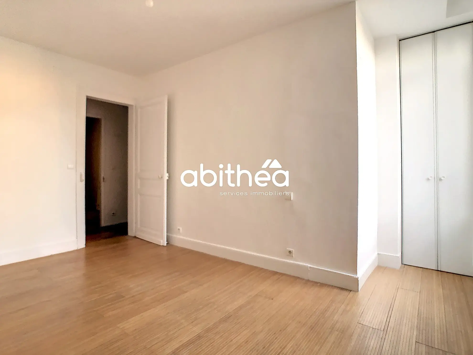 Appartement T4 de charme à Arras dans le quartier Vauban, proximité centre-ville et gare 