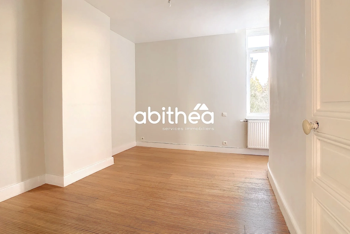 Appartement T4 de charme à Arras dans le quartier Vauban, proximité centre-ville et gare 
