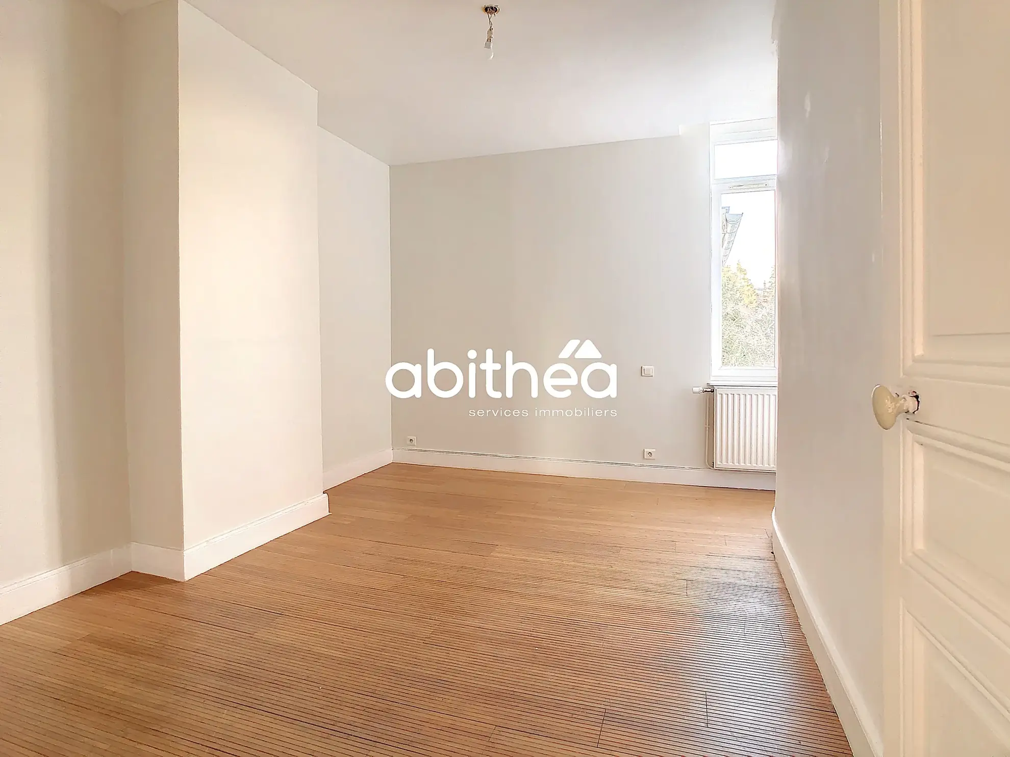 Appartement T4 de charme à Arras dans le quartier Vauban, proximité centre-ville et gare 