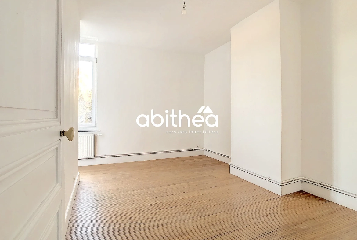 Appartement T4 de charme à Arras dans le quartier Vauban, proximité centre-ville et gare 