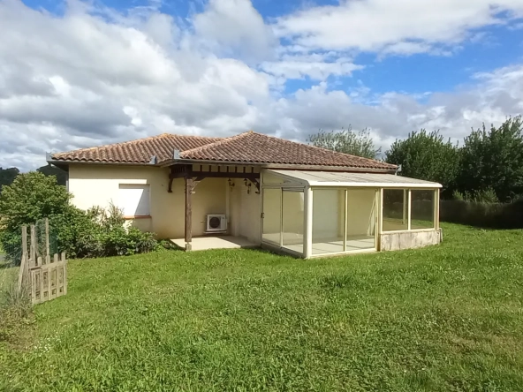 Charmante maison de 98 m² avec vue sur coteaux à Aux-Aussat