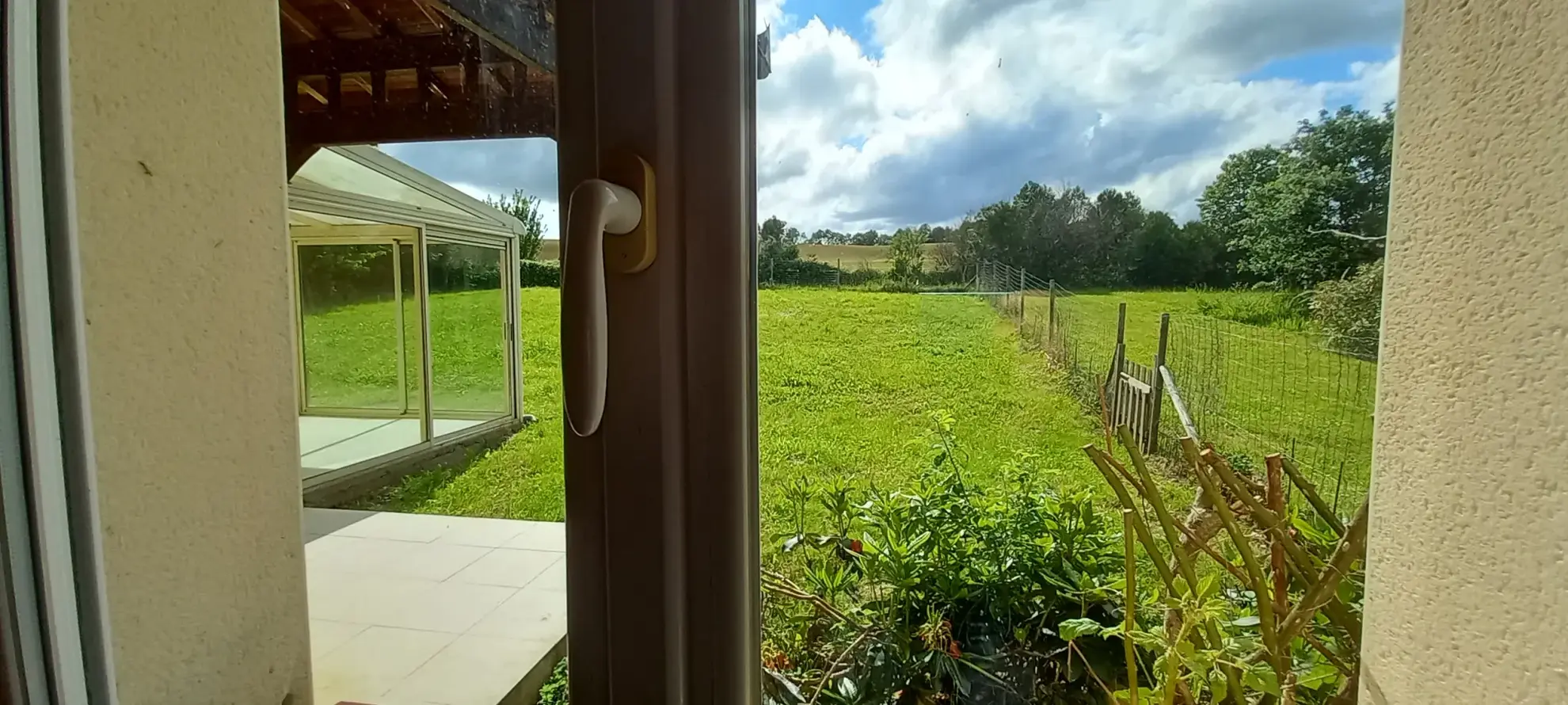 Charmante maison de 98 m² avec vue sur coteaux à Aux-Aussat 