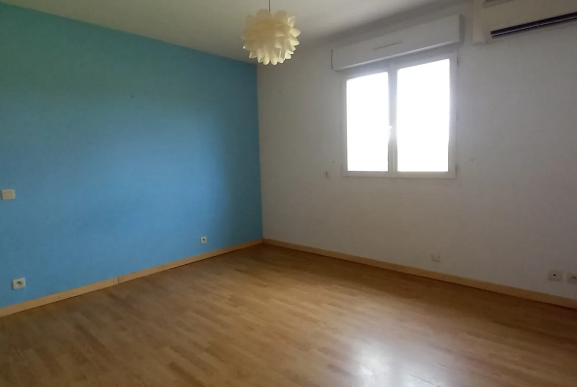 Charmante maison de 98 m² avec vue sur coteaux à Aux-Aussat 