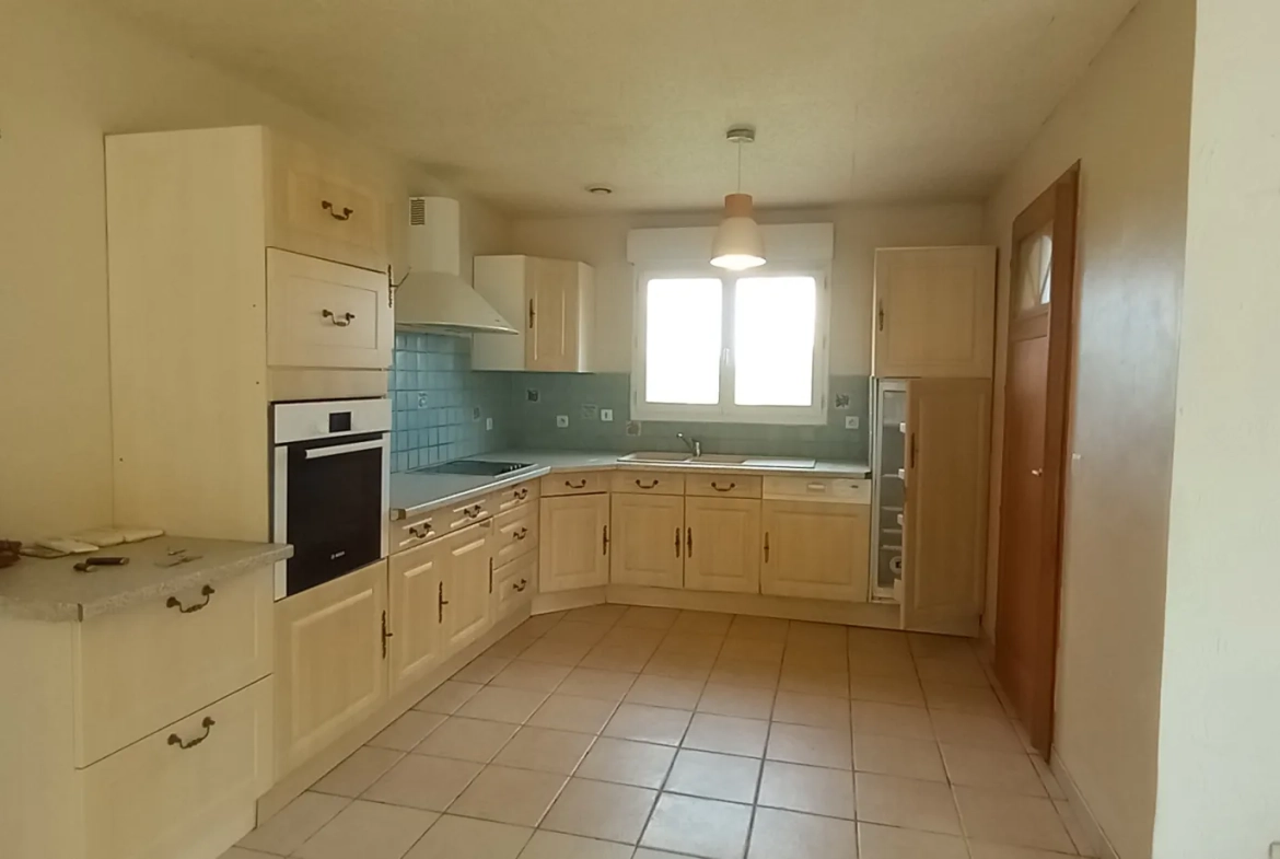Charmante maison de 98 m² avec vue sur coteaux à Aux-Aussat 