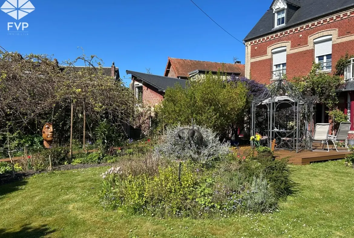 Maison de caractère de 150 m² avec jardin et garage à Dieppe 