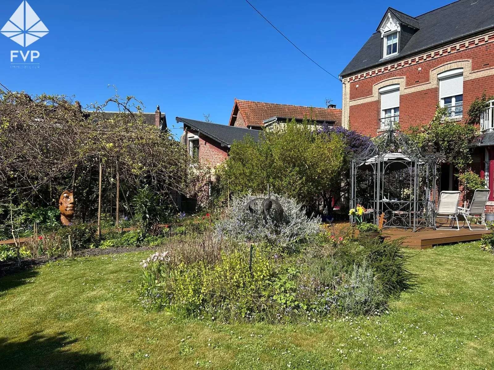 Maison de caractère de 150 m² avec jardin et garage à Dieppe 