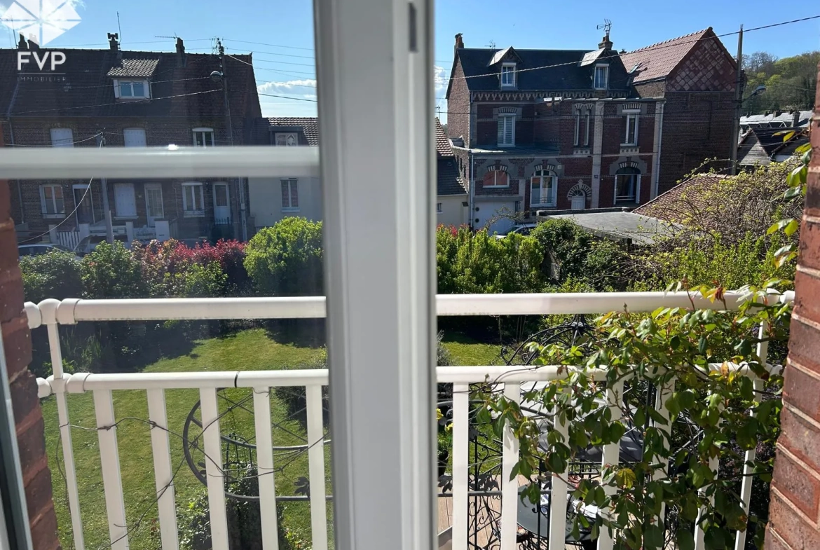 Maison de caractère de 150 m² avec jardin et garage à Dieppe 