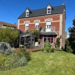 Maison de caractère de 150 m² avec jardin et garage à Dieppe