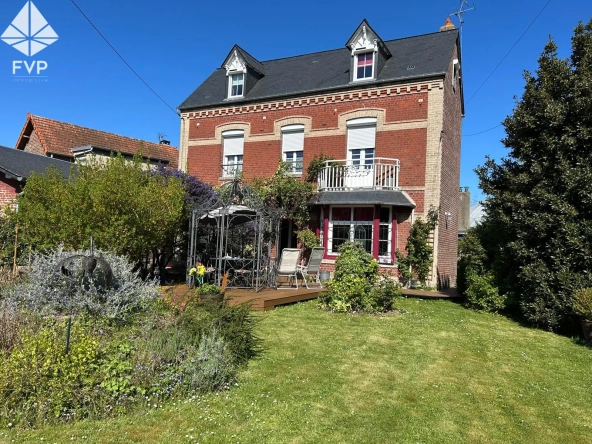 Maison de caractère de 150 m² avec jardin et garage à Dieppe