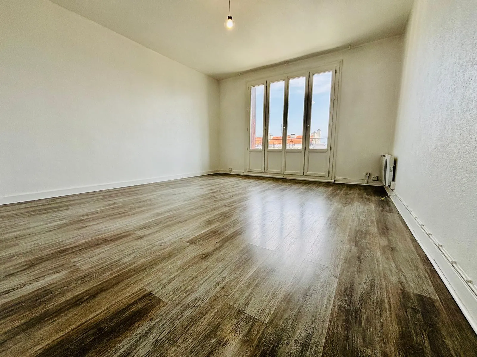 Appartement T2 de 58 m² avec vue panoramique à Grenoble Vallier 