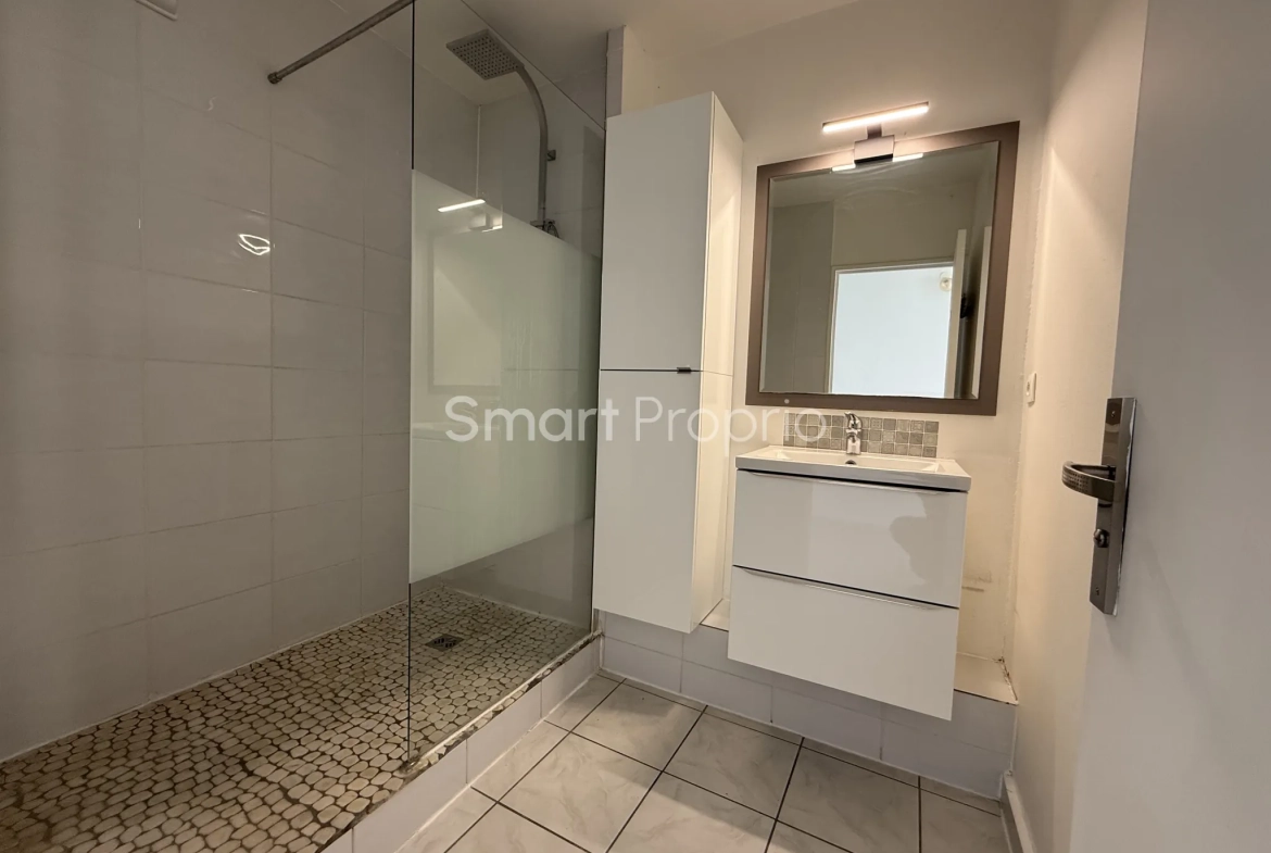 Appartement T2 de 52 m² à Cenon proche Parc Palmer et tramway 