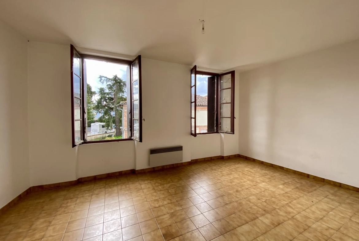 Immeuble à vendre à Nègrepelisse proche Montauban avec potentiel d'investissement 
