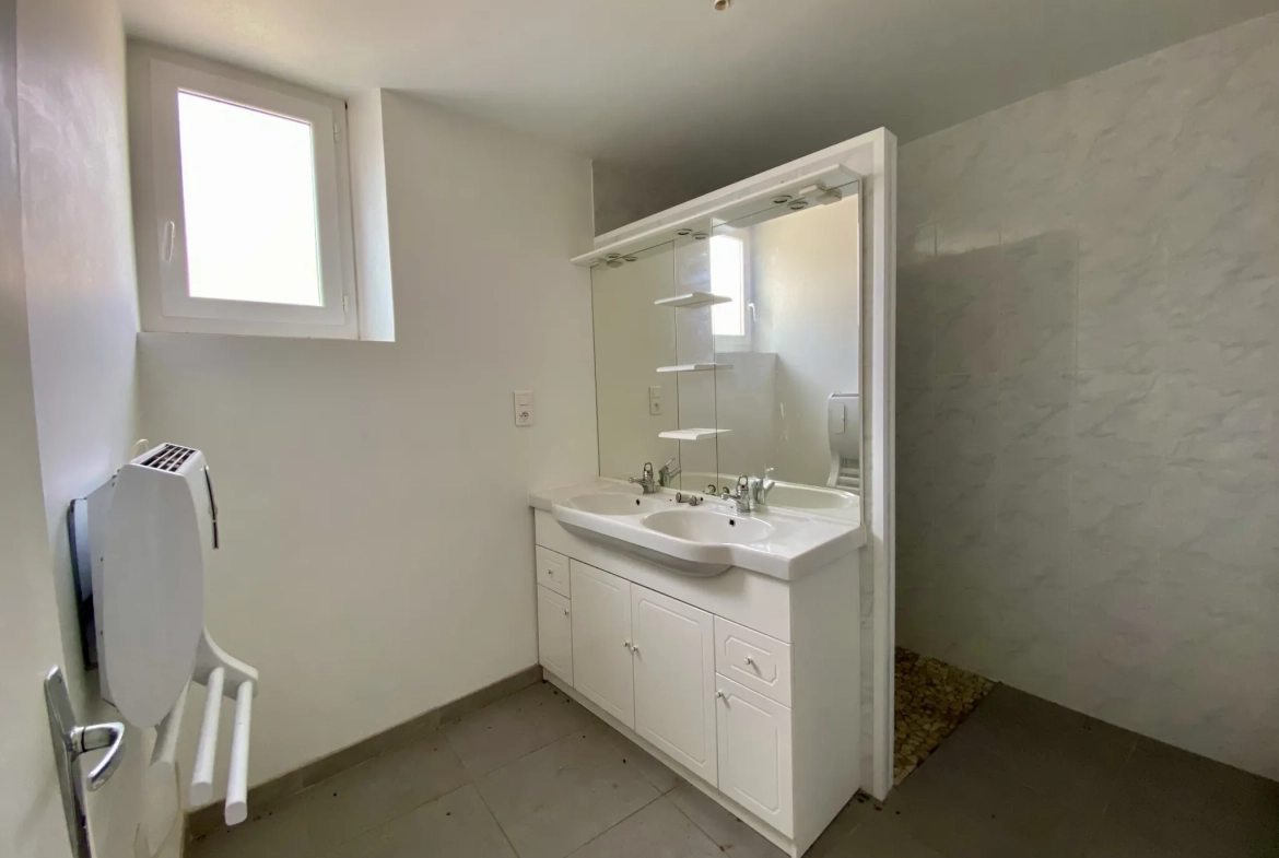Immeuble à vendre à Nègrepelisse proche Montauban avec potentiel d'investissement 