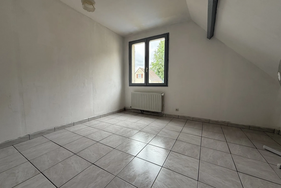 Maison traditionnelle avec sous-sol et terrain clos à Liancourt - Eco Immo 60 