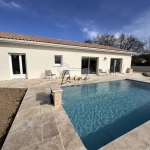 Maison moderne de plain-pied avec piscine à 15 km de Bergerac