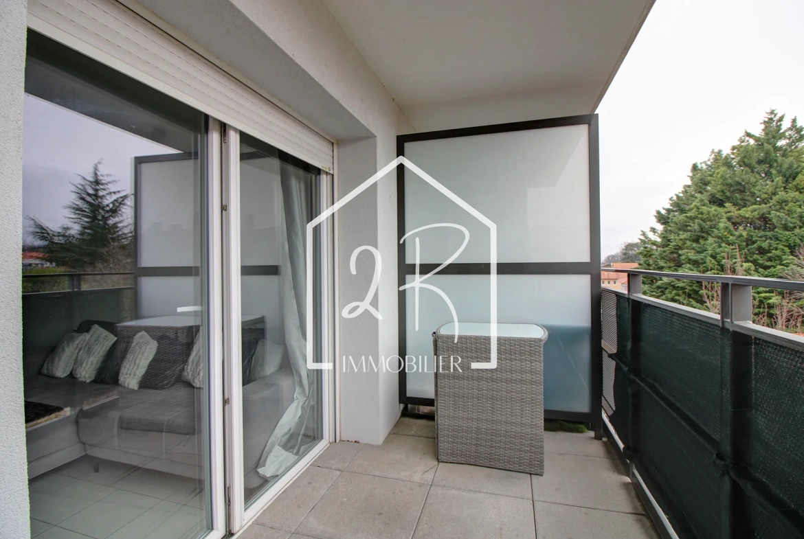 Vente appartement T3 de 60 m² à Feyzin avec terrasse et garage 