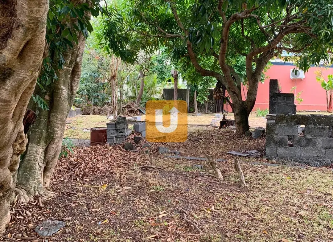 Maison à restructurer de 819 m2 dans le secteur du Tampon, Réunion 