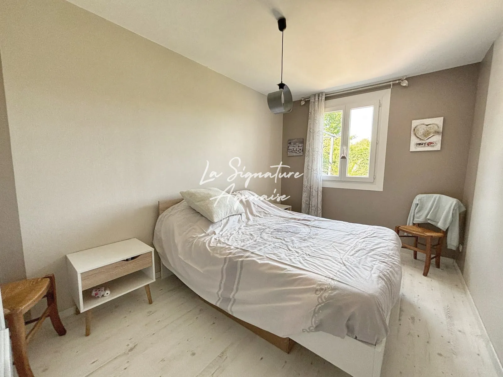 Maison spacieuse avec piscine, 3 chambres et dépendance à Le Passage 