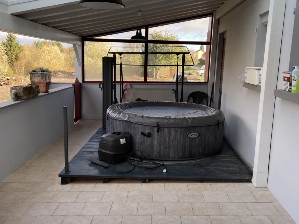 Maison familiale à Vittel, 5 chambres, garage, terrain, chauffage mixte à 20 min de Vittel