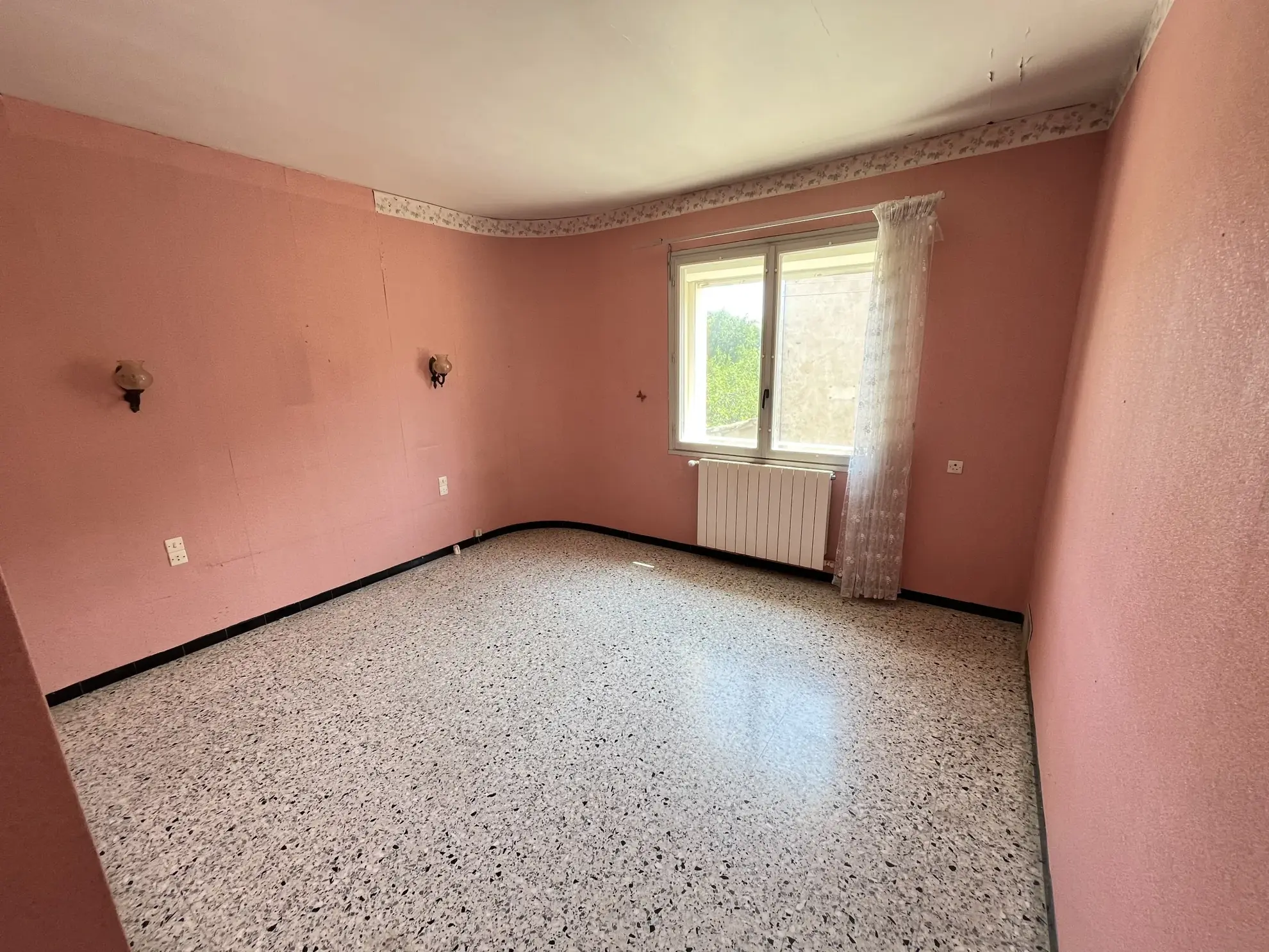 Maison 5 pièces avec garage, terrasse et jardin à Capestang 