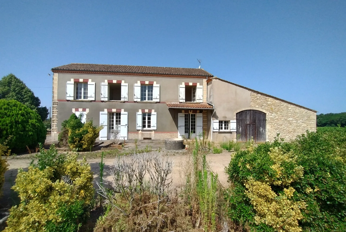Belle ferme viticole à rénover à Caplong - 234 m² avec terrain de 6095 m² 