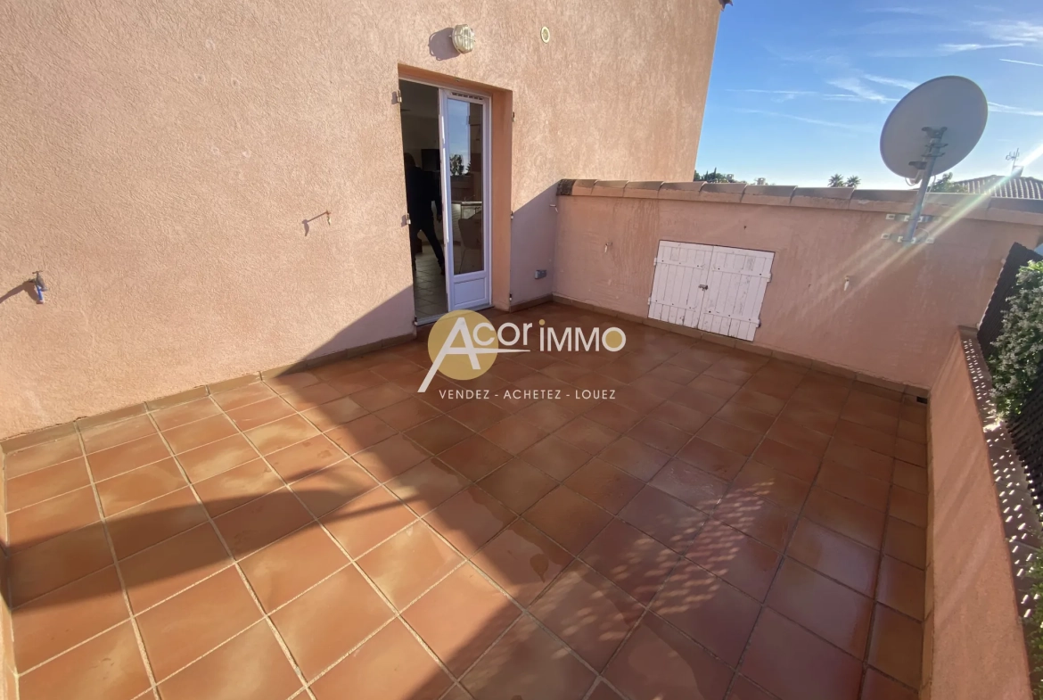 Appartement T3 à vendre à Sanary-sur-Mer avec terrasse et parking privé 