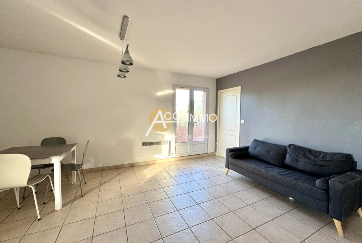 Appartement T3 à vendre à Sanary-sur-Mer avec terrasse et parking privé 