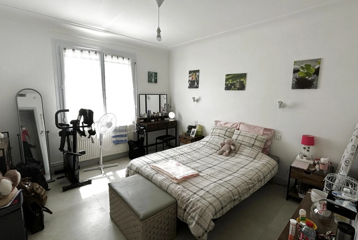 Maison à vendre proche Vihiers - 3 chambres, garage et terrain clos 