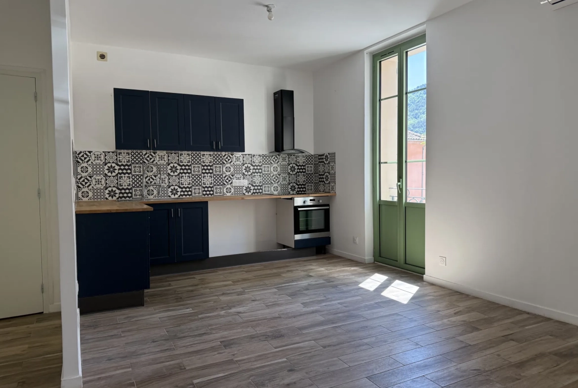 Appartement T3 à Vendre à Sospel avec 2 Chambres et 2 Salles de Bains 