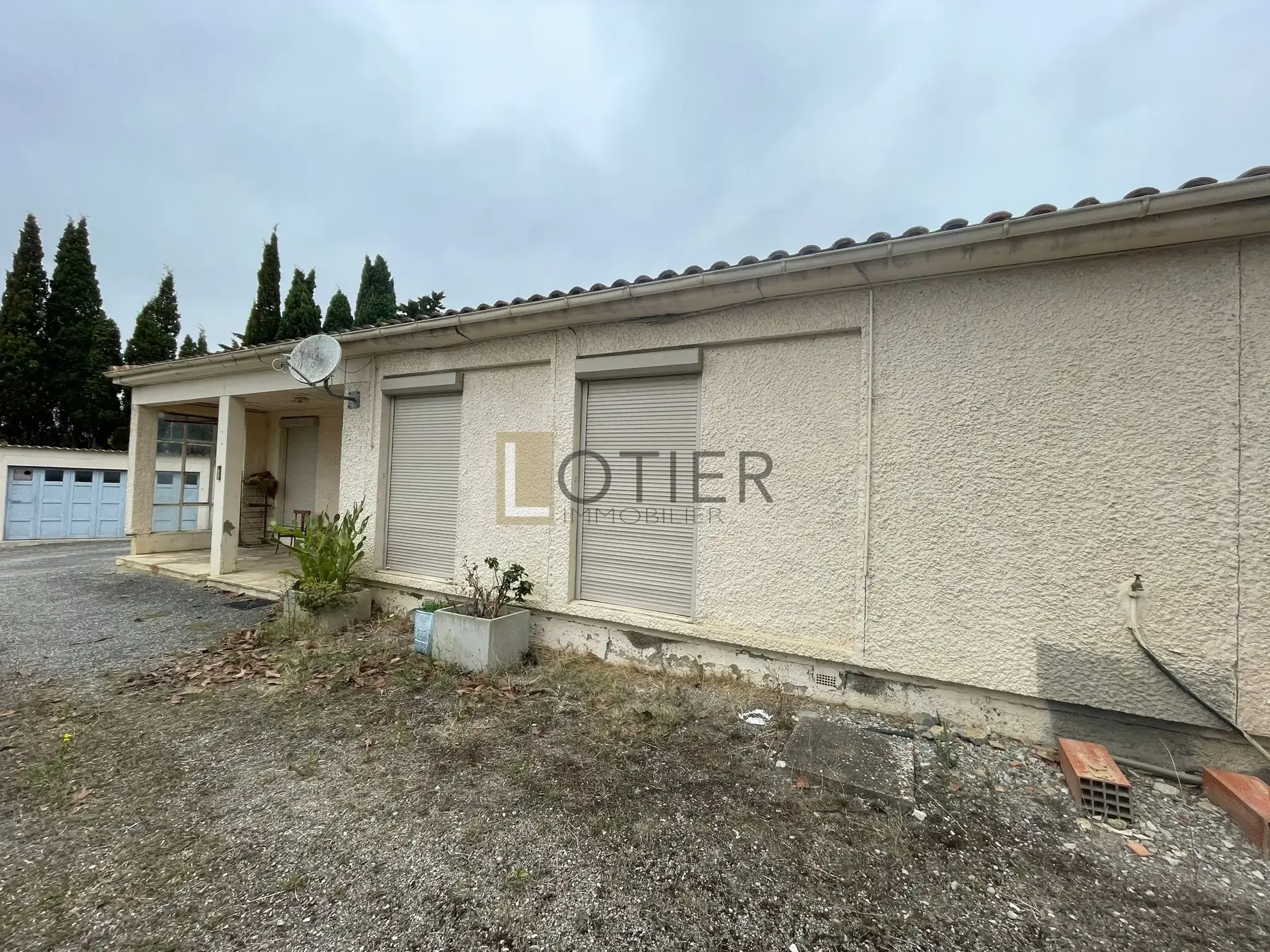 Maison 4 chambres avec grand terrain à Serviès-en-Val dans l'Aude 